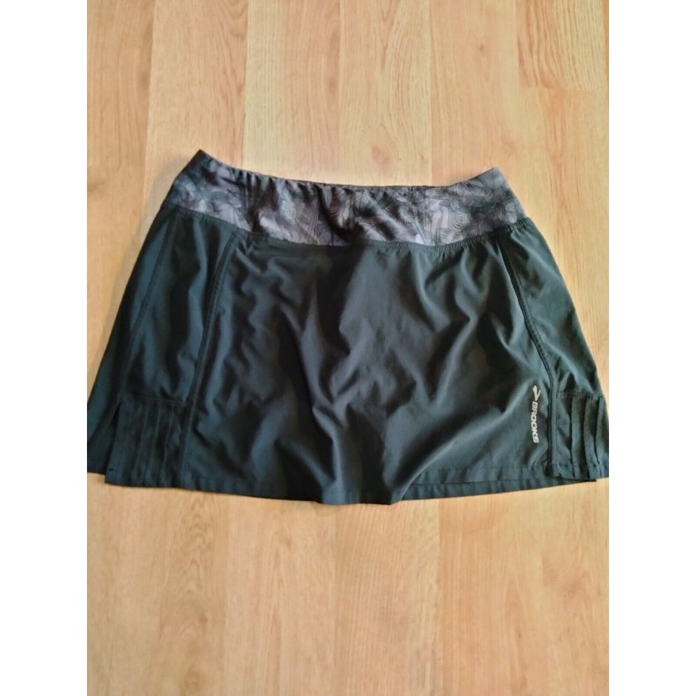 Brooks For Women Black Tennis/ Golf Skirt With Shorts Size‎ Medium